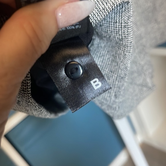 H&M Dress ๐ค - Picture 9 of 10